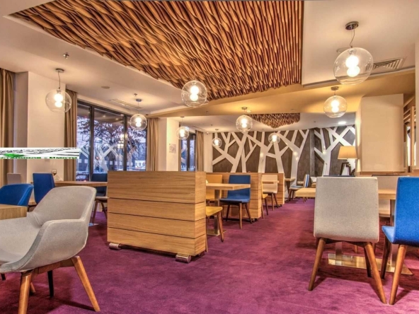 Дава се под наем Заведение в Пловдив, Кършияка - 310 кв.м за 6120 € - Снимка #1