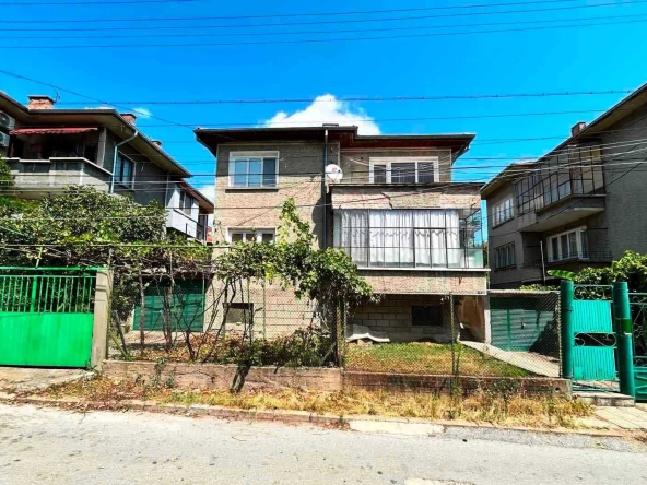 Етаж от къща в Горна Оряховица - 95 кв.м за 758 €/кв.м - Снимка #1