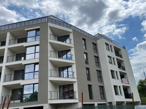 Тристаен апартамент в София, Младост 1А - 111 кв.м за 2300 €/кв.м - Снимка #1