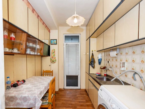Тристаен апартамент в Пловдив, Каменица 1 - 76 кв.м за 1007 €/кв.м - Снимка #1