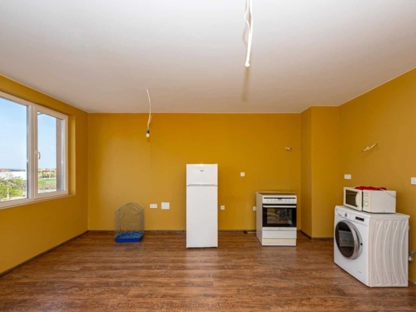 Двустаен апартамент в Пловдив, Коматево - 67 кв.м за 1553 €/кв.м - Снимка #1