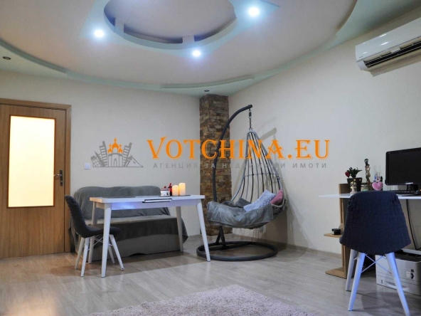 Четиристаен апартамент в Варна, Зимно кино Тракия - 92 кв.м за 2011 €/кв.м - Снимка #1