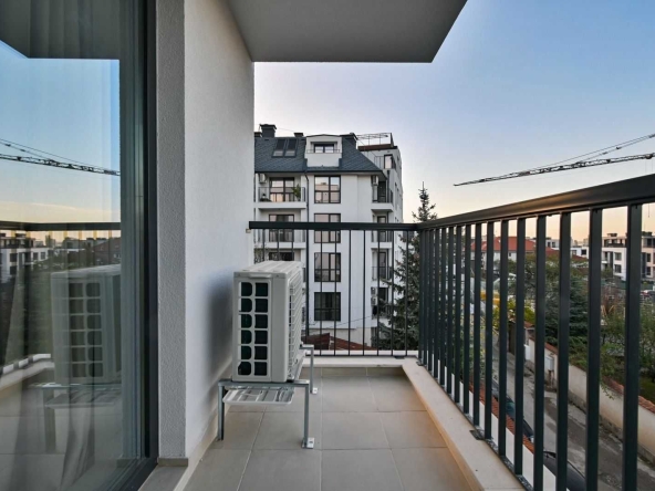 Дава се под наем Двустаен апартамент в София, Кръстова вада - 60 кв.м за 750 € - Снимка #1