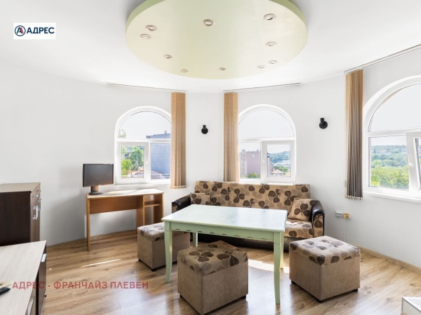 Двустаен апартамент в Плевен, Широк център - 80 кв.м за 1188 €/кв.м - Снимка #1