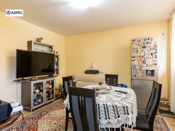 Тристаен апартамент в Плевен, Идеален център - 100 кв.м за 1450 €/кв.м - Снимка #1