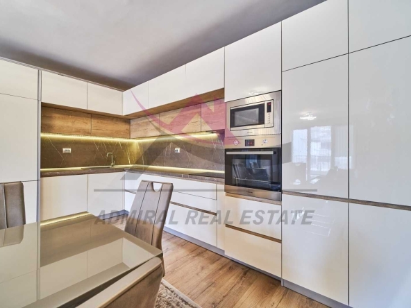 Дава се под наем Тристаен апартамент в Варна, Окръжна болница - 100 кв.м за 1000 € - Снимка #1