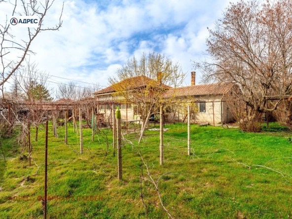 Къща в с. Обнова, Област Плевен - 80 кв.м за 243 €/кв.м - Снимка #1