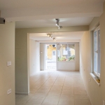 Дава се под наем Магазин в Пловдив, Централна гара - 37 кв.м за 306 € - Снимка #1