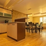 Тристаен апартамент в Добрич, Център - 136 кв.м за 1081 €/кв.м - Снимка #1