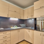 Дава се под наем Двустаен апартамент в Пловдив, Център - 65 кв.м за 460 € - Снимка #1