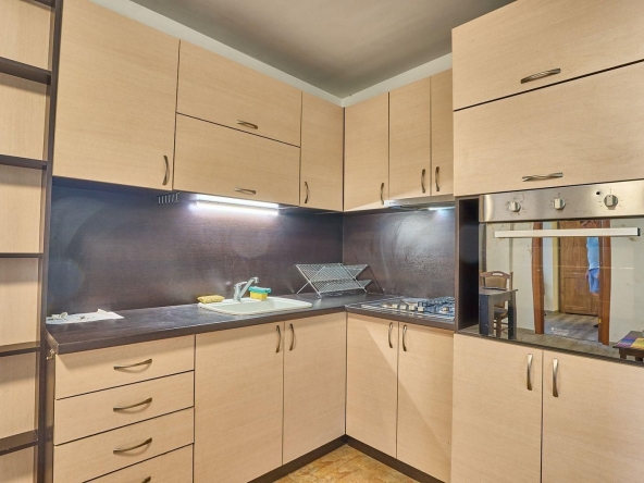 Дава се под наем Двустаен апартамент в Пловдив, Център - 65 кв.м за 460 € - Снимка #1