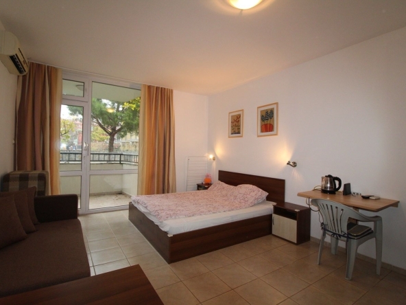 Едностаен апартамент в Бургас, Възраждане - 38 кв.м за 1132 €/кв.м - Снимка #1