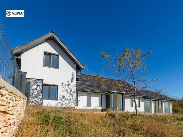 Къща в с. Пелишат, Област Плевен - 150 кв.м за 767 €/кв.м - Снимка #1