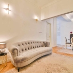 Дава се под наем Двустаен апартамент в София, Център - 58 кв.м за 800 € - Снимка #1