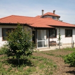 Дава се под наем Къща в Варна, Червен площад - 80 кв.м за 1166.88 € - Снимка #1