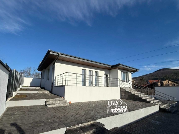 Къща в с. Змейово, Област Стара Загора - 150 кв.м за 1105 €/кв.м - Снимка #1
