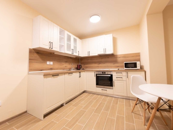 Дава се под наем Едностаен апартамент в София, Лозенец - 65 кв.м за 497.25 € - Снимка #1