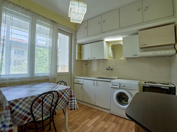 Двустаен апартамент в Пловдив, Младежки Хълм - 60 кв.м за 1182 €/кв.м - Снимка #1