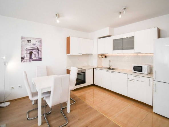 Дава се под наем Двустаен апартамент в София, Лагера - 72 кв.м за 448.8 € - Снимка #1