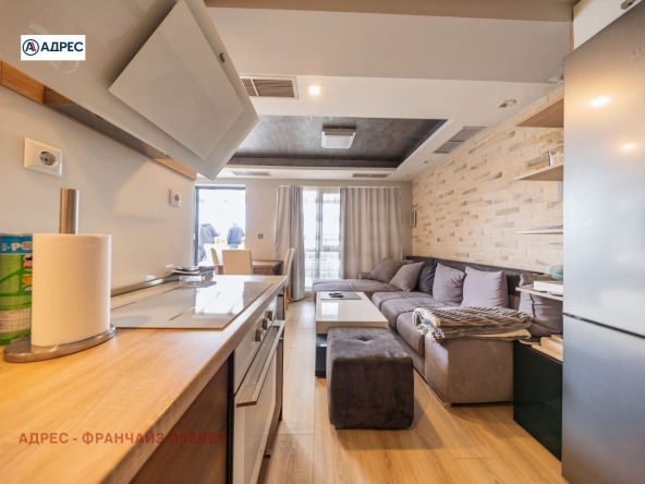 Многостаен апартамент в Плевен, Идеален център - 123 кв.м за 1244 €/кв.м - Снимка #1