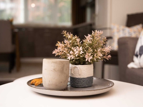 Дава се под наем Тристаен апартамент в София, Витоша - 80 кв.м за 688.5 € - Снимка #1