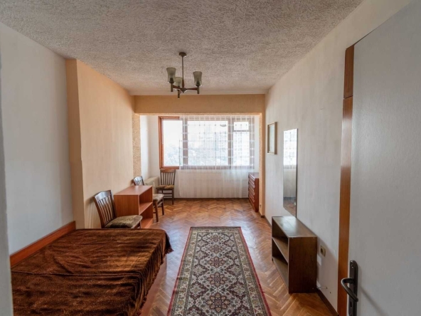 Дава се под наем Тристаен апартамент в София, Борово - 80 кв.м за 600 € - Снимка #1