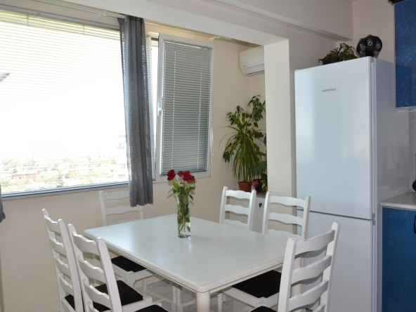 Дава се под наем Тристаен апартамент в Варна, Владислав Варненчик - 65 кв.м за 306 € - Снимка #1