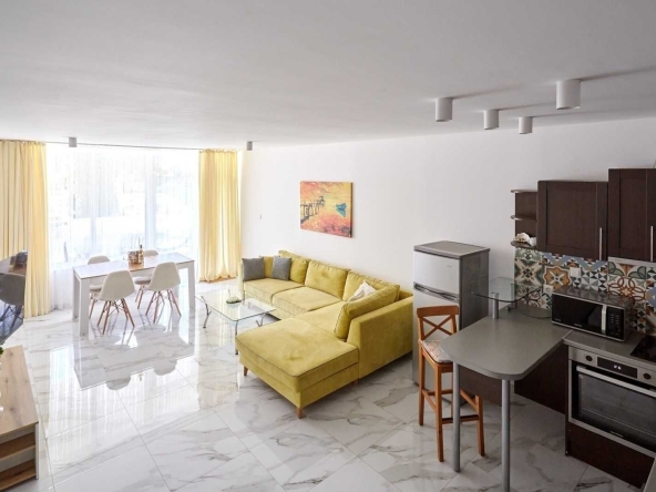 Дава се под наем Двустаен апартамент в с. Равда, Област Бургас - 130 кв.м за 1000 € - Снимка #1