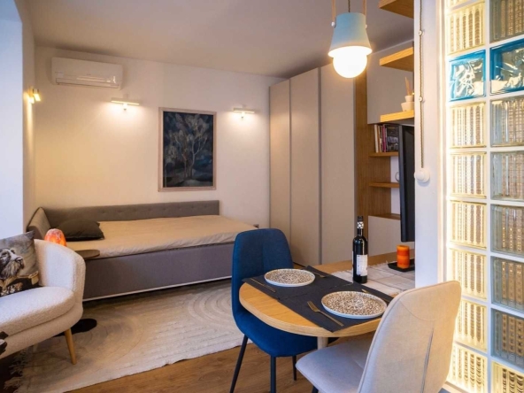 Дава се под наем Едностаен апартамент в София, Център - 40 кв.м за 650 € - Снимка #1