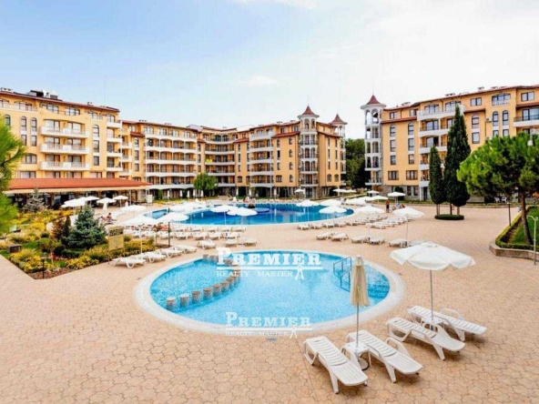 Двустаен апартамент в к.к. Слънчев бряг - 65 кв.м за 1154 €/кв.м - Снимка #1