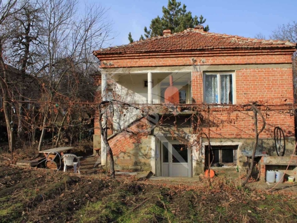 Къща в с. Завет, Област Бургас - 110 кв.м за 273 €/кв.м - Снимка #1