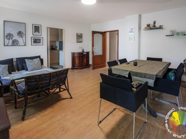 Тристаен апартамент в Бургас, Възраждане - 92 кв.м за 2446 €/кв.м - Снимка #1