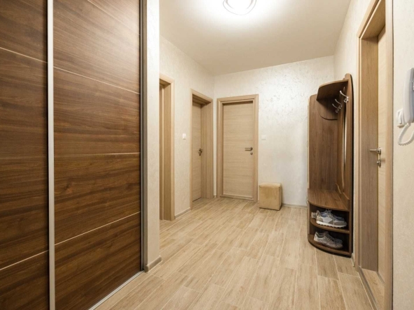 Тристаен апартамент в Пловдив, Коматевски възел - 133 кв.м за 816 €/кв.м - Снимка #1