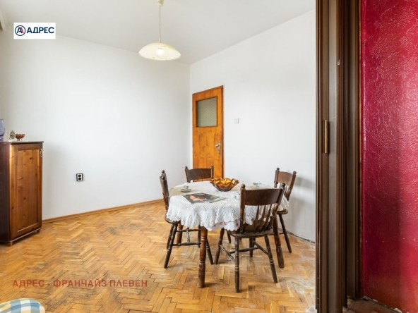 Многостаен апартамент в Плевен, 9-ти квартал - 106 кв.м за 674 €/кв.м - Снимка #1