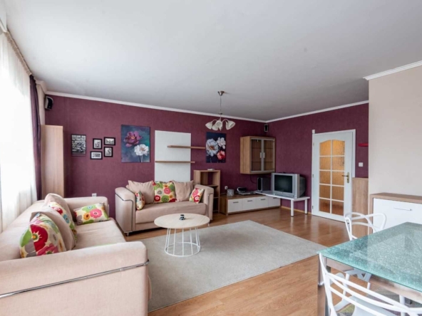 Четиристаен апартамент в София, Младост 4 - 112 кв.м за 1931 €/кв.м - Снимка #1