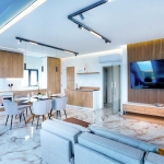 Дава се под наем Многостаен апартамент в Варна, Галата - 206 кв.м за 2194.02 € - Снимка #1