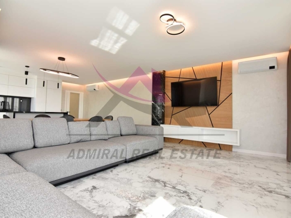 Тристаен апартамент в Варна, Изгрев - 132 кв.м за 1430 €/кв.м - Снимка #1