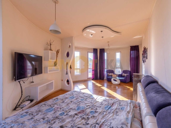 Двустаен апартамент в Варна, Аспарухово - 132 кв.м за 1238 €/кв.м - Снимка #1