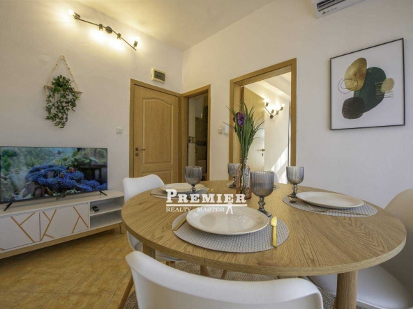 Двустаен апартамент в к.к. Слънчев бряг - 55 кв.м за 1037 €/кв.м - Снимка #1