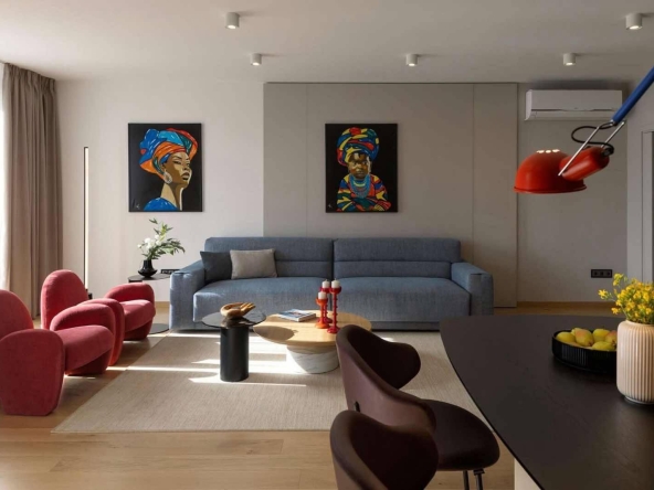 Дава се под наем Тристаен апартамент в София, Изток - 120 кв.м за 2499 € - Снимка #1