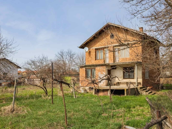 Къща в с. Лесново, Област София-област - 210 кв.м за 943 €/кв.м - Снимка #1