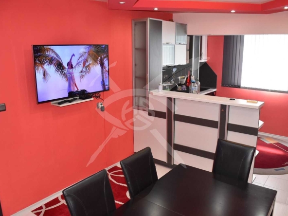 Тристаен апартамент в Бургас, Меден рудник - зона А - 61 кв.м за 2050 €/кв.м - Снимка #1