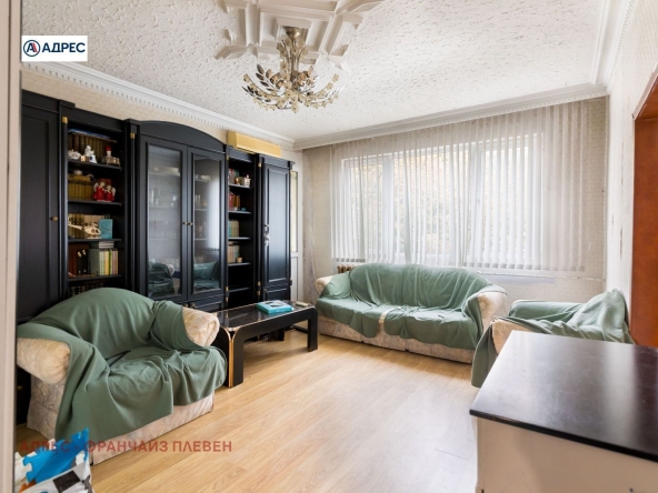 Многостаен апартамент в Плевен, Широк център - 120 кв.м за 1234 €/кв.м - Снимка #1