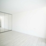 Дава се под наем Тристаен апартамент в София, Зона Б-18 - 220 кв.м за 1500 € - Снимка #1