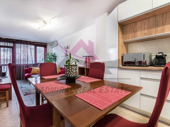 Дава се под наем Тристаен апартамент в Варна, Окръжна болница - 100 кв.м за 700 € - Снимка #1