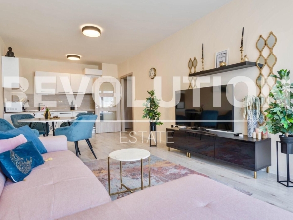 Дава се под наем Двустаен апартамент в Варна, Аспарухово - 70 кв.м за 600 € - Снимка #1