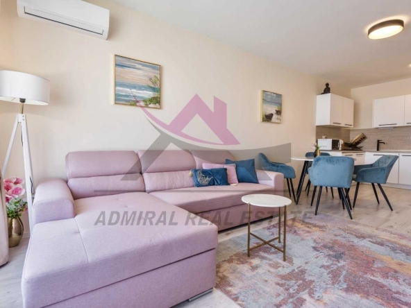 Дава се под наем Двустаен апартамент в Варна, Аспарухово - 70 кв.м за 600 € - Снимка #1