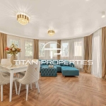 Дава се под наем Тристаен апартамент в Варна, Център - 100 кв.м за 1545.81 € - Снимка #1