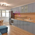 Дава се под наем Тристаен апартамент в Варна, Левски - 78 кв.м за 648.21 € - Снимка #1