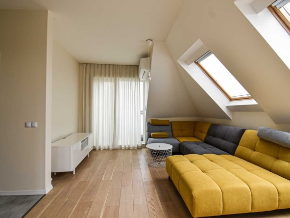 Дава се под наем Тристаен апартамент в София, Овча купел - 82 кв.м за 698.19 € - Снимка #1